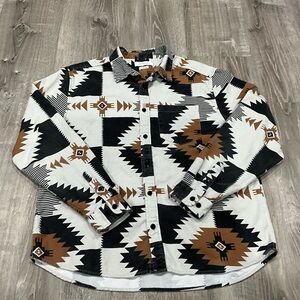 Urban Outfitters Aztec Print Shirt in Black, Brown, and White Size large